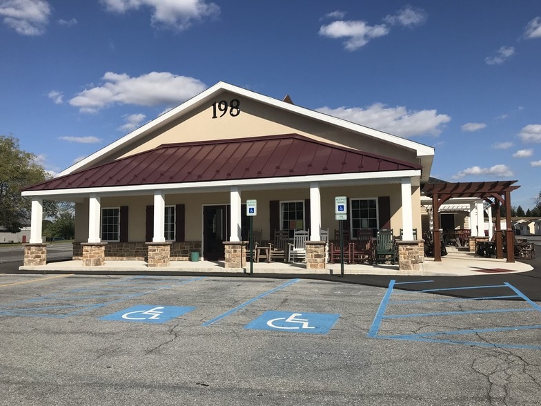 More Photos Of 198 nazareth pike, Bethlehem Freestanding For Lease