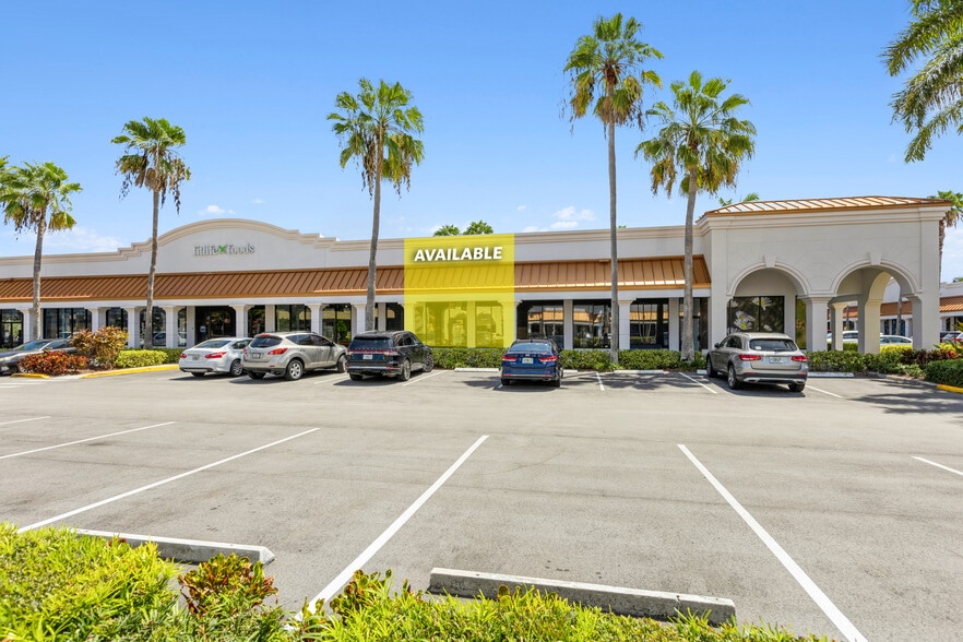 More Photos Of 2200-2222 Glades Rd, Boca Raton Unknown For Lease