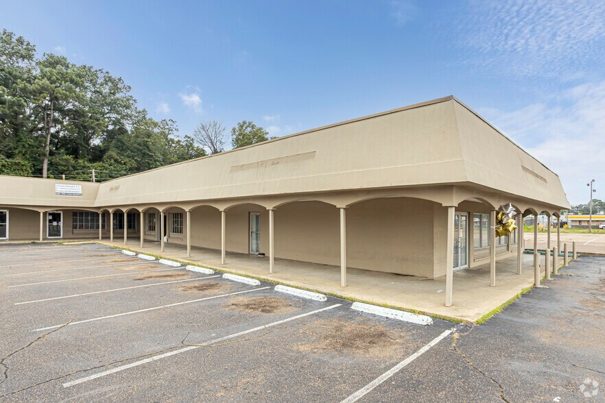 More Photos Of 1315 Ellis Ave, Jackson Freestanding For Sale
