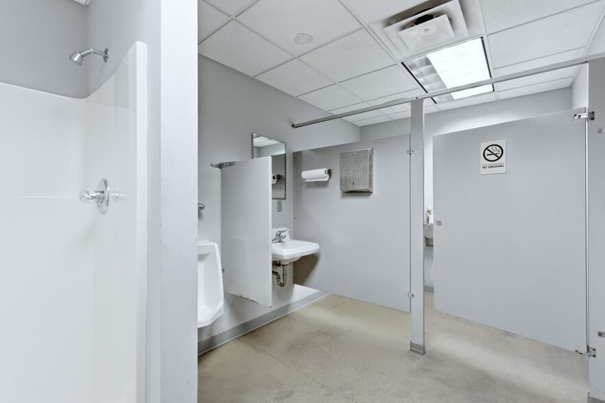 More Photos Of 3209 Clearfield Ct, Fort Wayne Warehouse For Sale