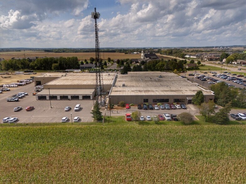 More Photos Of 4300 W 220th St, Farmington Light Distribution For Sale