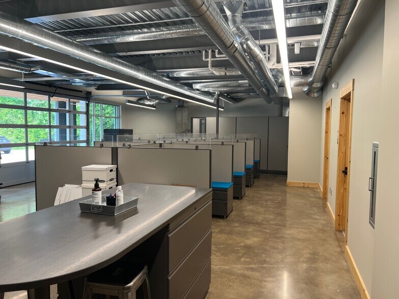 More Photos Of 8066 E Fulton St, Ada Office For Lease