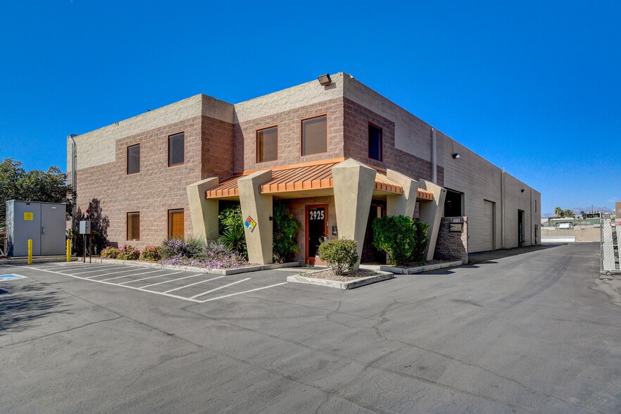 More Photos Of 2925 Brookspark Dr, North Las Vegas Warehouse For Sale