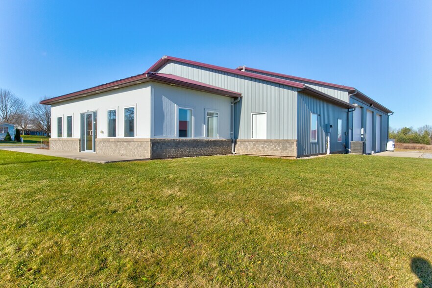 More Photos Of 5773 E Main Street Rd, Batavia Warehouse For Lease