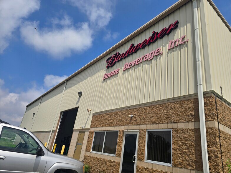 More Photos Of 1350 W Main St, Lebanon Research And Development For Sale