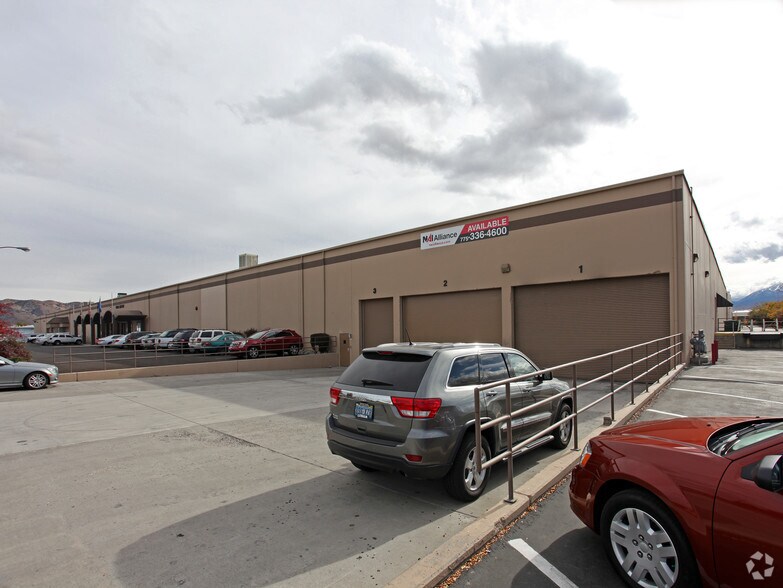 More Photos Of 4900-4904 Ampere Dr, Reno Distribution For Lease