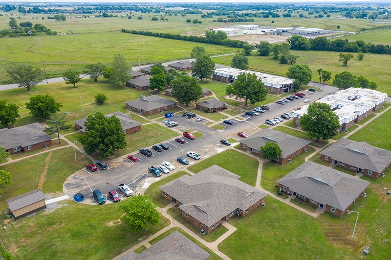 More Photos Of 1220 SE 9th St, Pryor Apartments For Sale