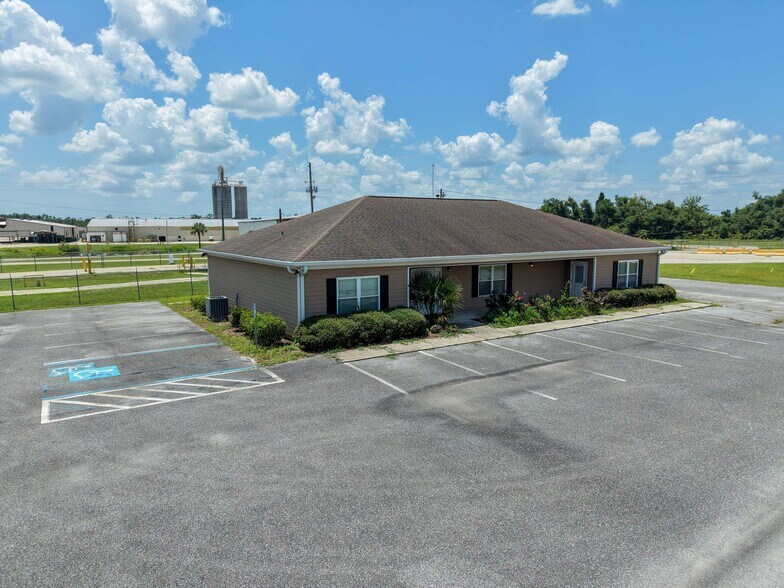 More Photos Of 1509 S Byron Butler Pky, Perry Manufacturing For Sale