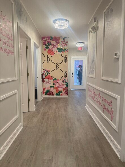 More Photos Of 5807 Argerian Dr, Wesley Chapel Office For Lease