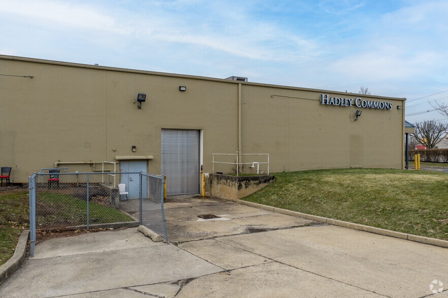 More Photos Of 6305 Middlesex Mall, South Plainfield Unknown For Lease