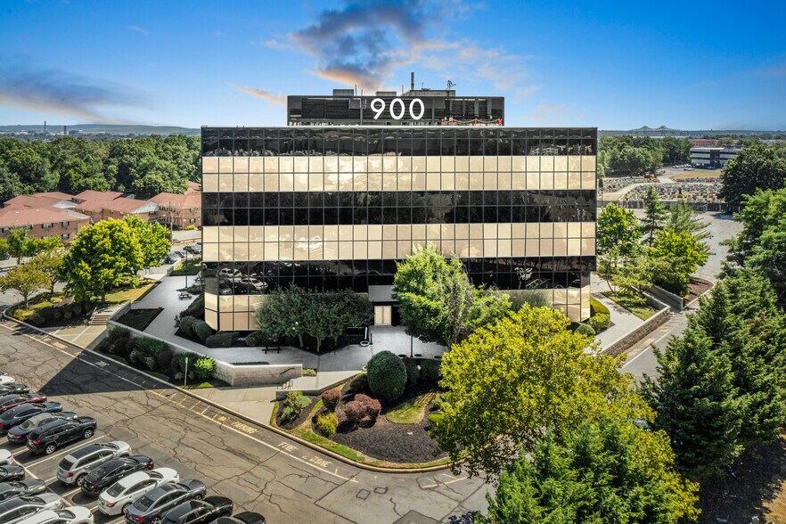 More Photos Of 900 US Highway 9 N, Woodbridge Office For Lease