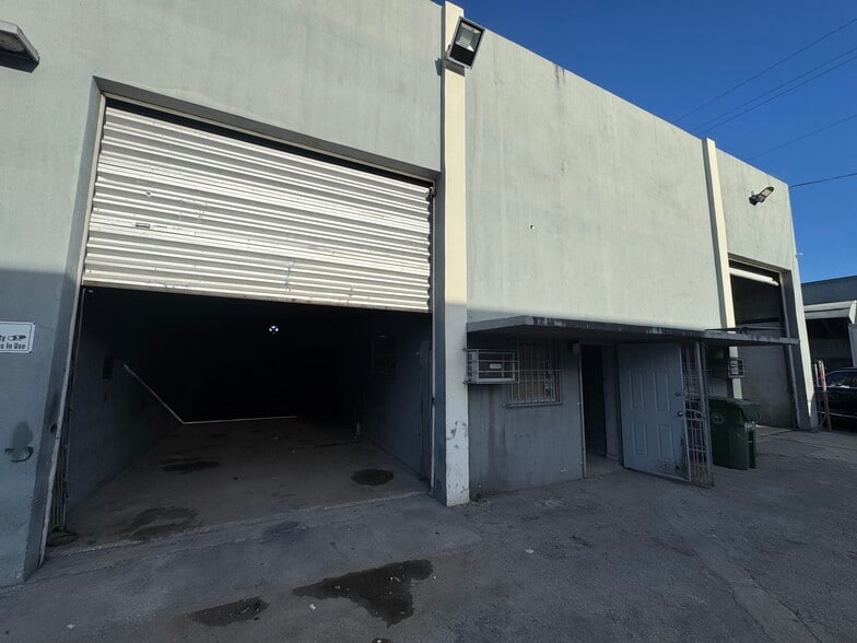 Primary Photo Of 3580 NW 49th St, Miami Warehouse For Lease