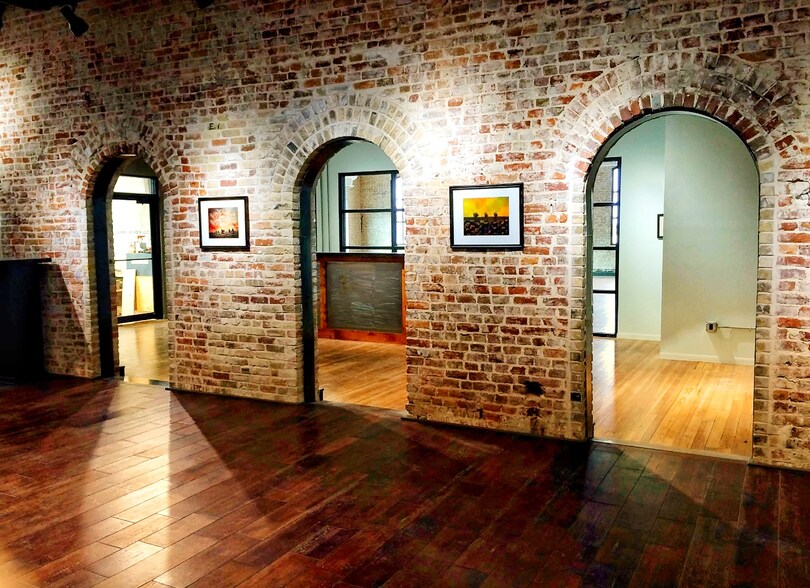 More Photos Of 201 N Main St, Taylor Storefront Retail Office For Sale