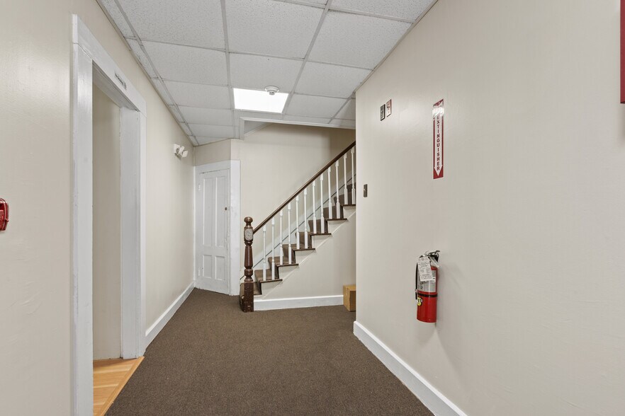 More Photos Of 4 Davis St, Shirley Apartments For Sale