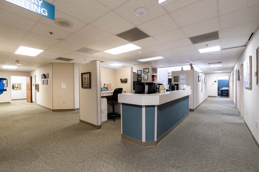 More Photos Of 2699 N 17th St, Coos Bay Medical For Sale