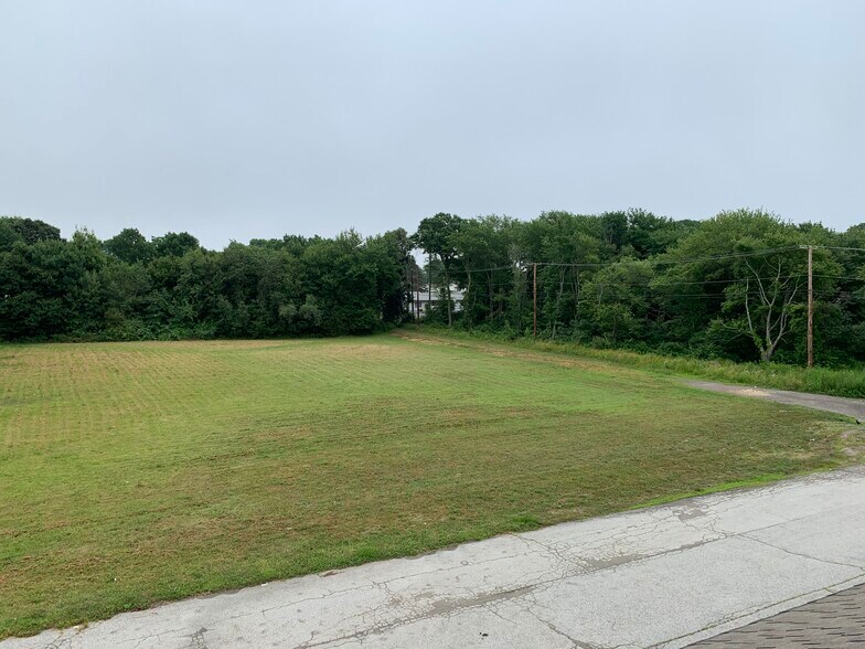More Photos Of 40 Gooding Ave, Bristol Land For Lease