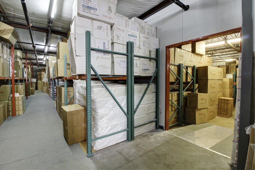 More Photos Of 3226 Hillcroft St, Houston Freestanding For Sale