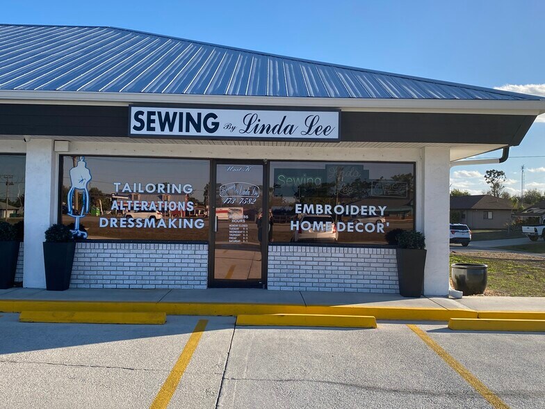 Primary Photo Of 3579 S Access Rd, Englewood Loft Creative Space For Lease