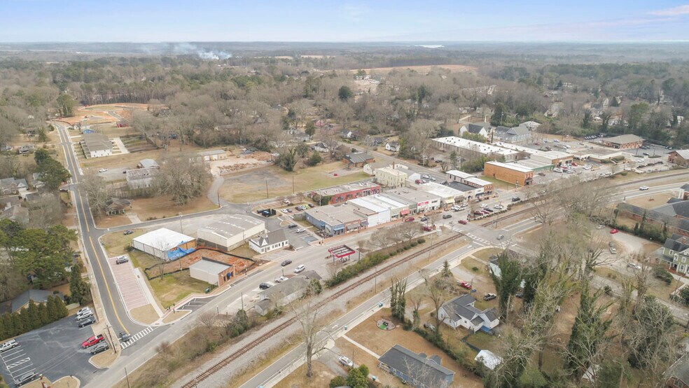 More Photos Of 38 E Main St, Hampton Medical For Lease