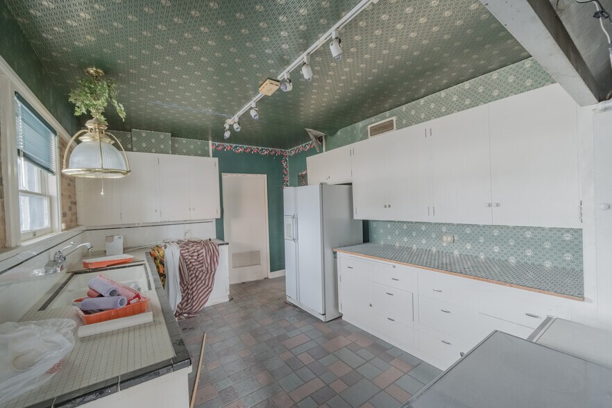 More Photos Of 150-162 S Seguin Ave, New Braunfels Office For Lease