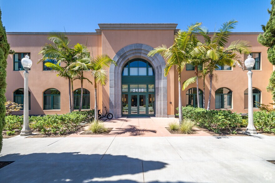 More Photos Of 2488 Historic Decatur Rd, San Diego Office For Lease
