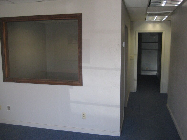 More Photos Of 1865-1877 S Acoma St, Denver Warehouse For Sale