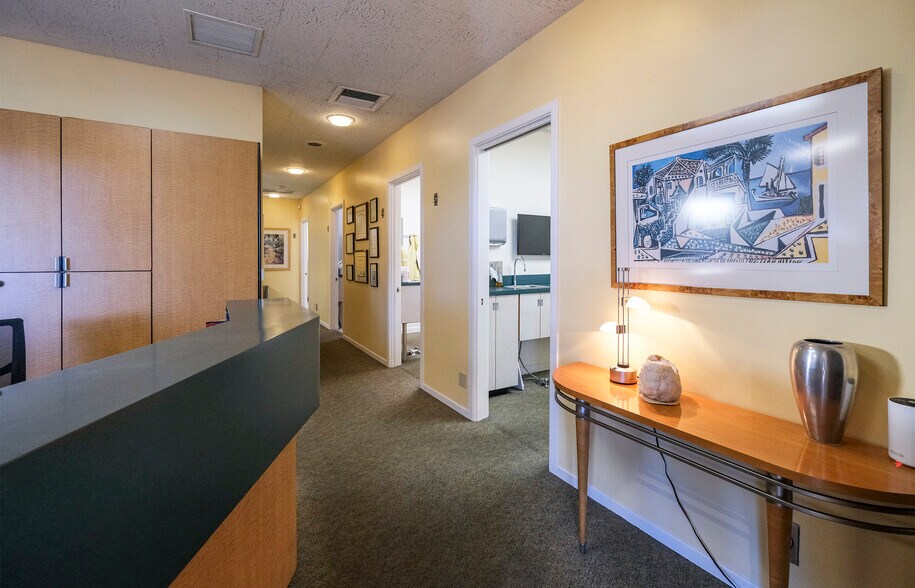More Photos Of 2780 State St, Santa Barbara Medical For Sale