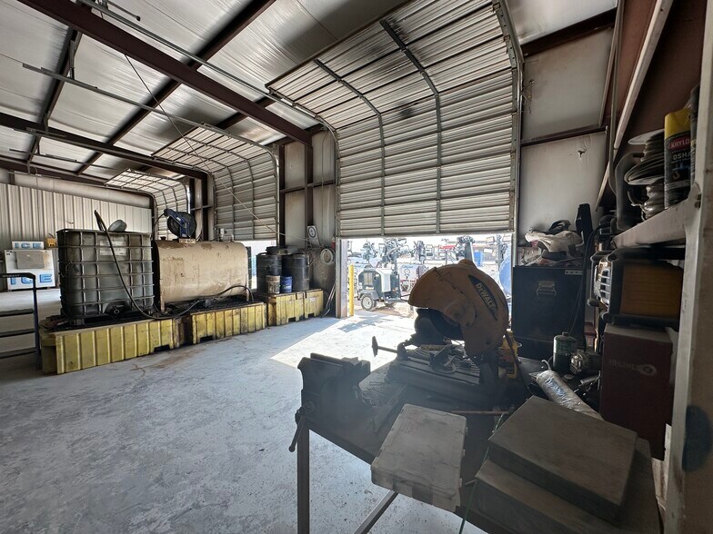 More Photos Of 13100 State Highway 191, Midland Manufacturing For Lease