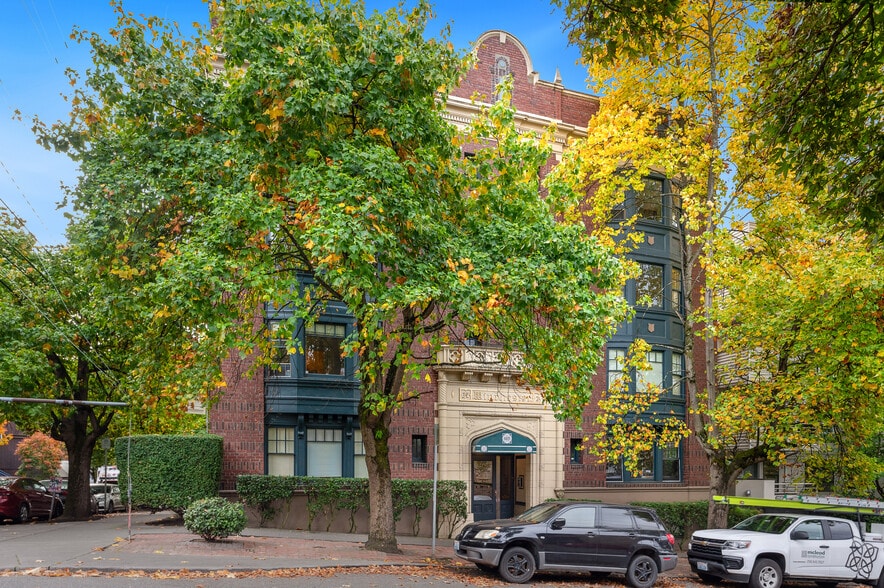 More Photos Of 605 E Denny Way, Seattle Apartments For Sale