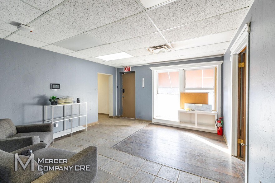 More Photos Of 900 N 4th St, Guthrie Manufacturing For Sale