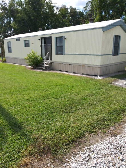 More Photos Of 2202 Shirah Rd, Auburndale Multifamily For Sale