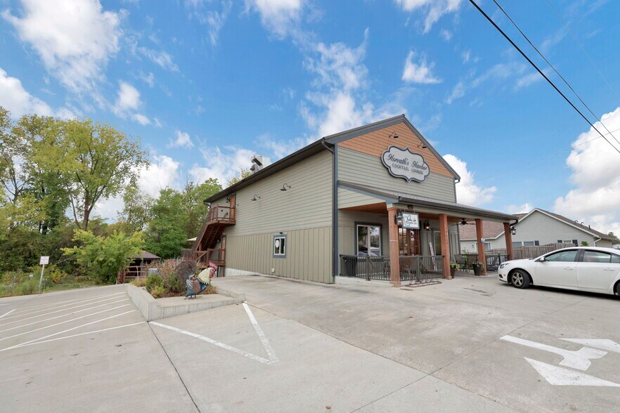 More Photos Of 14675 Zion Rd, Thornville Restaurant For Sale