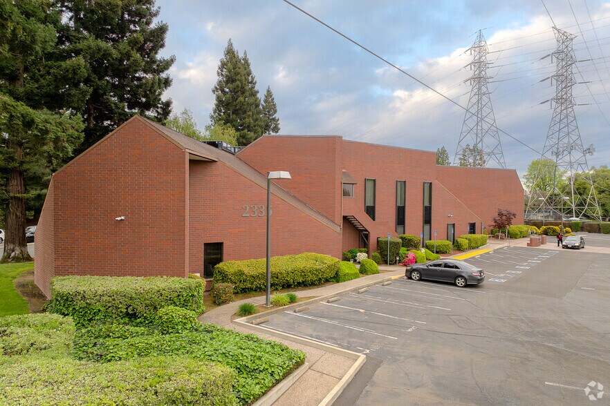More Photos Of 2335 American River Dr, Sacramento Office For Lease