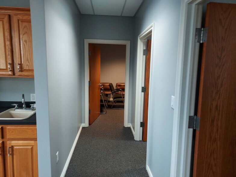 More Photos Of 200 E Russell Rd, Tecumseh Healthcare For Lease