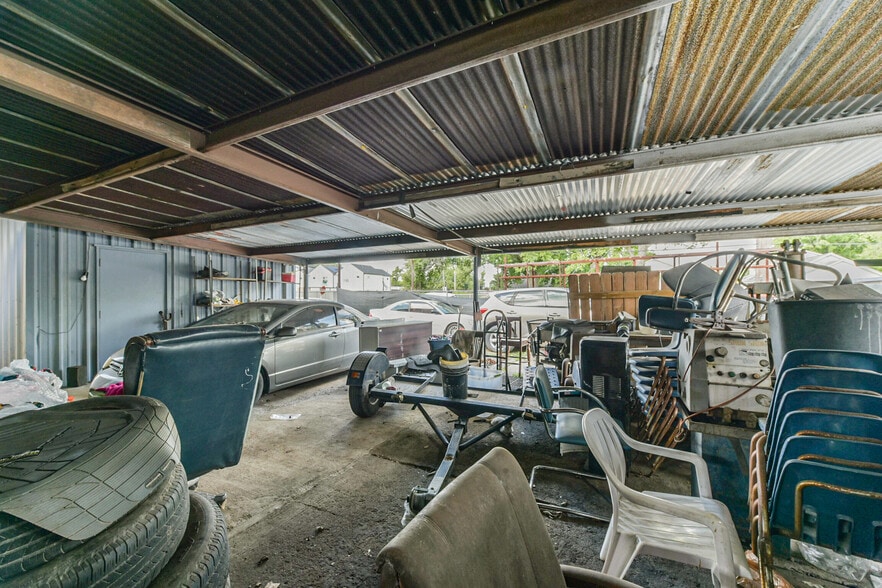More Photos Of 2623 Berry Rd, Houston General Retail For Sale