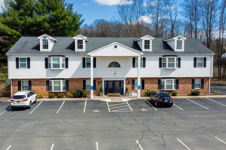 More Photos Of 24 Battle St, Somers Medical For Lease