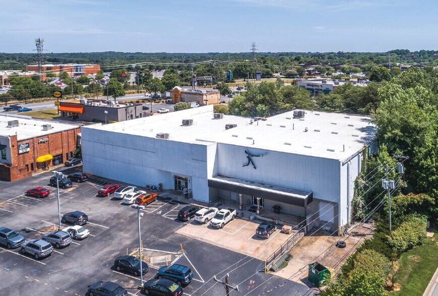 More Photos Of 1612 S Stratford Rd, Winston-Salem General Retail For Lease