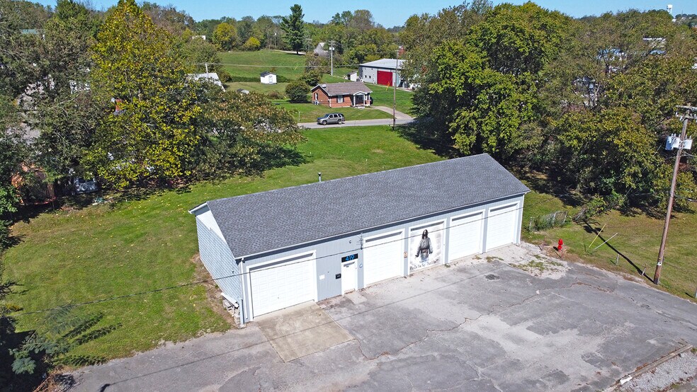 More Photos Of 419 E Main St, Mount Sterling Warehouse For Lease