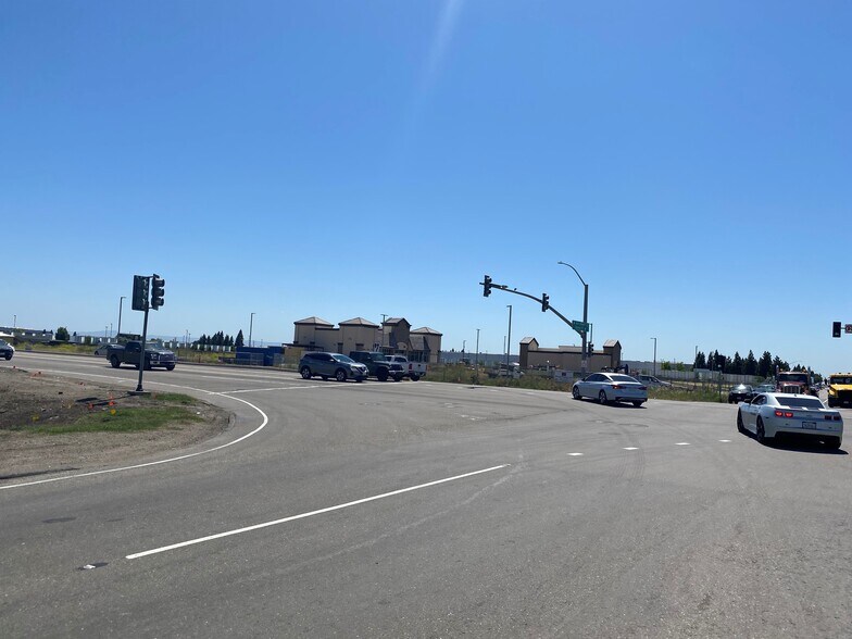 More Photos Of 4649-4653 S Airport Way, Stockton Land For Sale