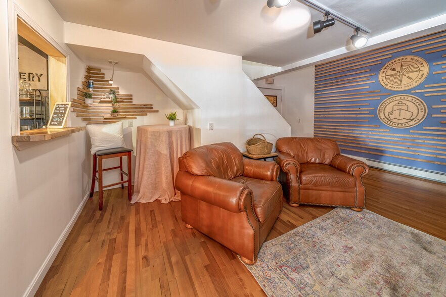 More Photos Of 279 S Main St, Winterport Winery Vineyard For Sale