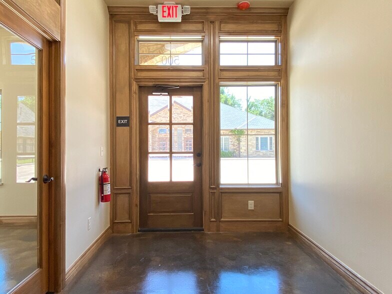 More Photos Of 5706 NW 130th St, Oklahoma City Office For Lease