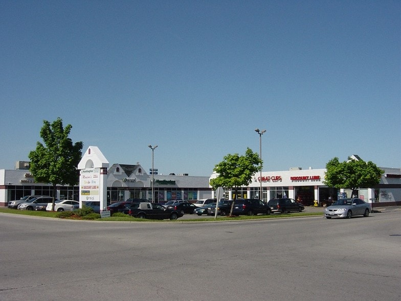 More Photos Of 6638-6650 Centers Dr, Holland Freestanding For Lease