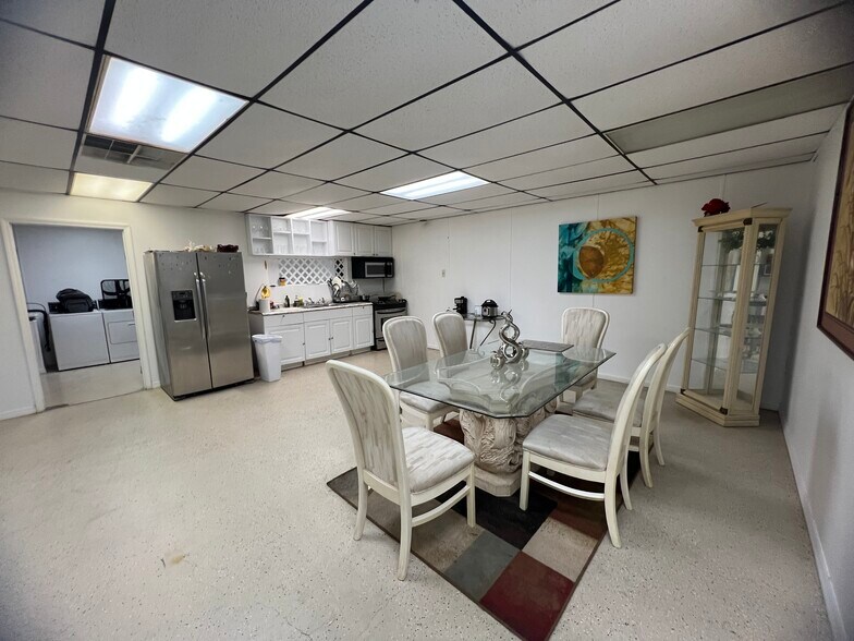 More Photos Of 3887 E US-90 Hwy, Lake City Warehouse For Sale