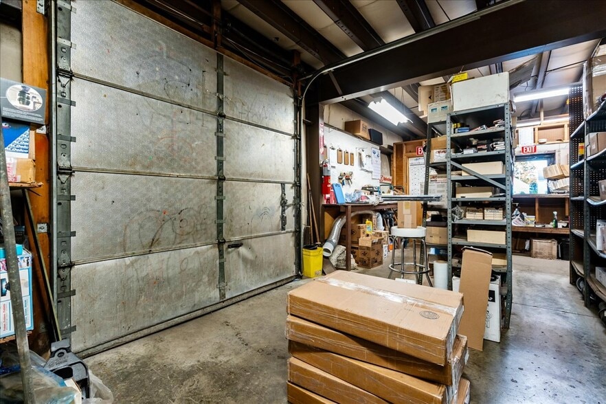 More Photos Of 368 Central Ave, Albany Auto Repair For Sale