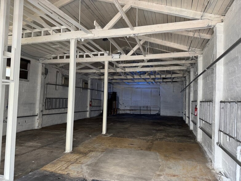 More Photos Of 470 Grove St, Irvington Industrial For Sale