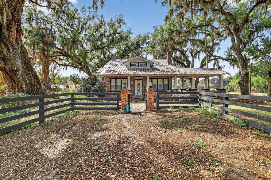 More Photos Of 26921 Bloomfield Ave, Yalaha Land For Sale