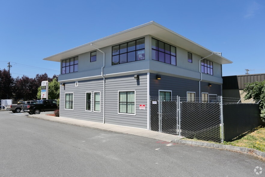 More Photos Of 2210 Riverside Dr, Mount Vernon Office For Lease