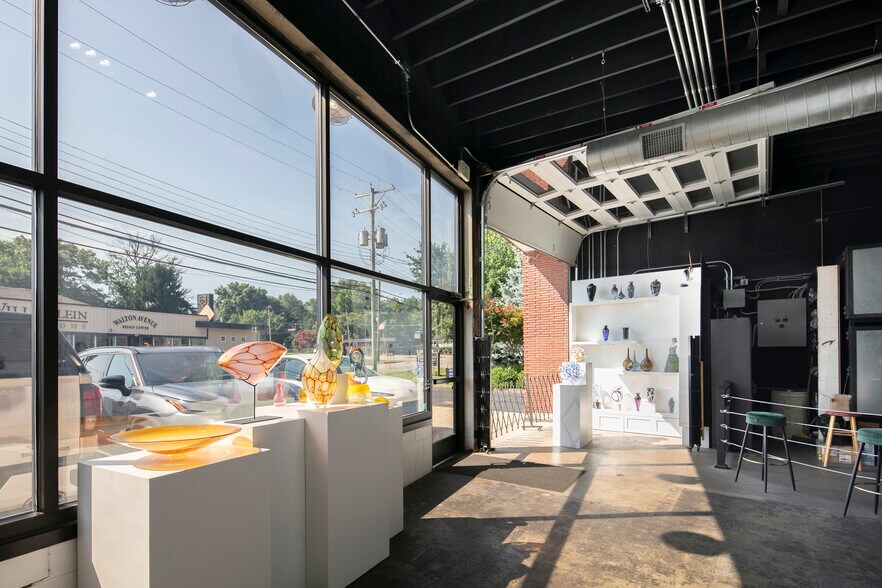 More Photos Of 243 Walton Ave, Lexington Office For Lease