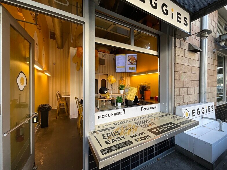 Primary Photo Of 707-777 G St, San Diego Apartments For Lease