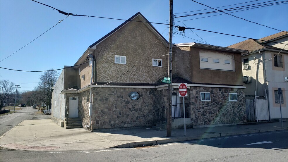 More Photos Of 3501 Birney Ave, Moosic Sports And Entertainment For Sale